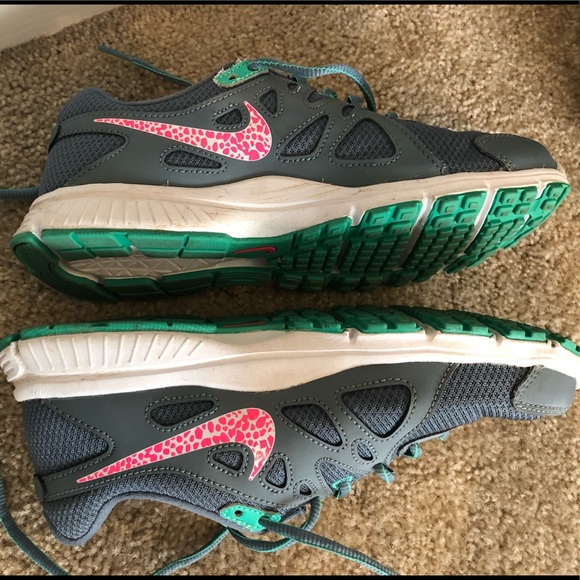 Nike Running Shoes - Picture 3 of 4